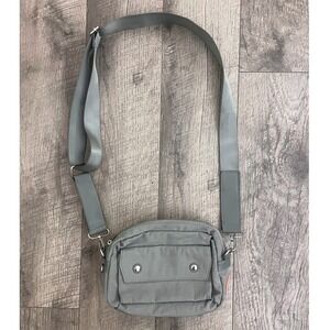 Martha Stewart Grey Nylon Crossbody Camera‎ Bag Multi-Pocket Adjustable Strap